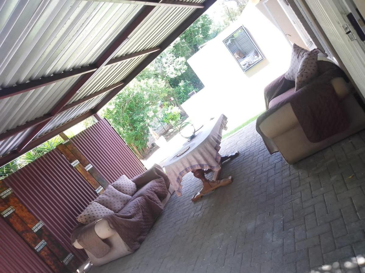 Aandrus Guesthouse Bloemfontein Exterior photo